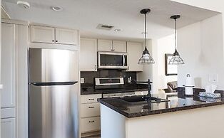 Cliffs in Surprise By Signature Vacation Rentals