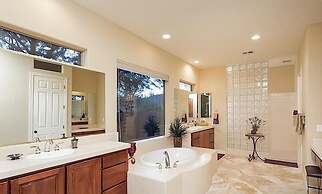 Caledonia Dreamin By Signature Vacation Rentals