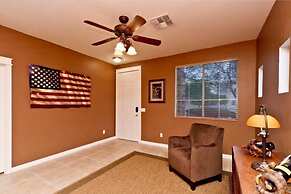 Cactus Bloom By Signature Vacation Rentals