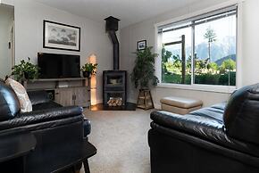 The Cabin at Sweetwater Lane Farm