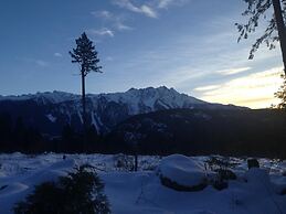 The Cabin at Sweetwater Lane Farm