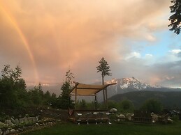 The Cabin at Sweetwater Lane Farm