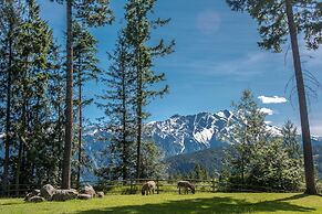 The Cabin at Sweetwater Lane Farm
