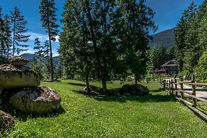 The Cabin at Sweetwater Lane Farm