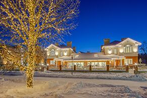 Velich Country Club