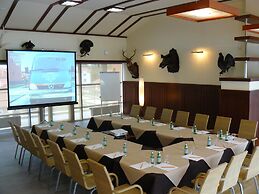 Velich Country Club