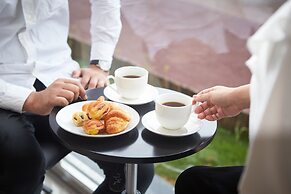 Beach Front Tower MIHAMA byDSH