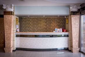 Golden Phoenix Hotel