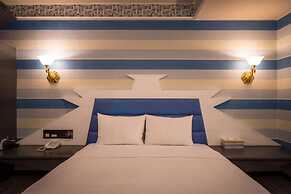 Golden Phoenix Hotel