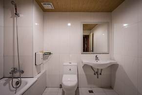 Golden Phoenix Hotel