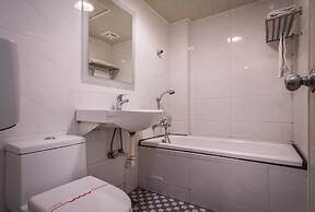 Golden Phoenix Hotel