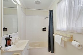 Jacaranda Holiday Park