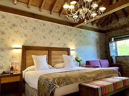 Akla Hotel Suites Valles Pasiegos