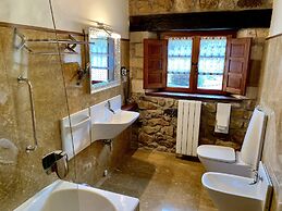 Akla Hotel Suites Valles Pasiegos