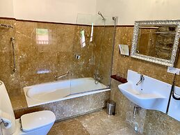 Akla Hotel Suites Valles Pasiegos