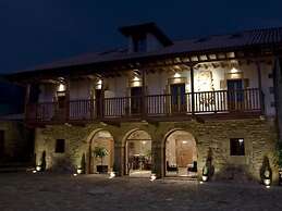 Akla Hotel Suites Valles Pasiegos