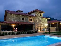 Akla Hotel Suites Valles Pasiegos