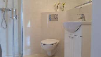 Old Town Art Apartment