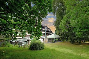 Hotel Orbtal