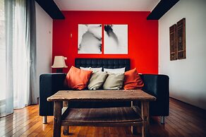 So Art Guesthouse & Hostel