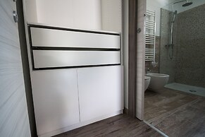 HOMIQUO - Royal Suite Como Lake