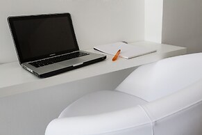 HOMIQUO - Royal Suite Como Lake