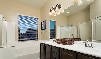 Pleasant Surprise By Signature Vacation Rentals