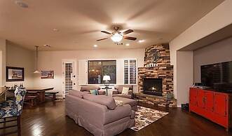 Palm Valley By Signature Vacation Rentals