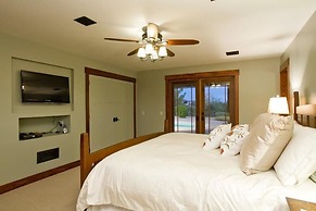 Majestic Carefree Home By Signature Vacation Rentals