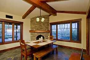 Majestic Carefree Home By Signature Vacation Rentals