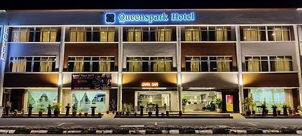 Queenspark Lovita Hotel