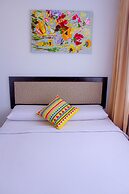 Queenspark Lovita Hotel