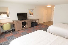 Hampton Inn & Suites Bay City