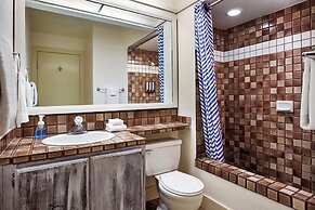 Seaport Village Inn Avalon