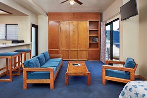 Seaport Village Inn Avalon