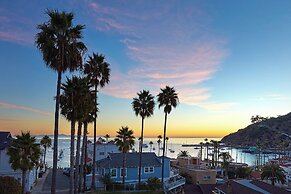 Seaport Village Inn Avalon