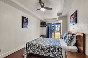 Seaport Village Inn Avalon