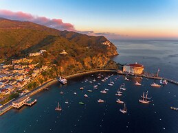 Seaport Village Inn Avalon