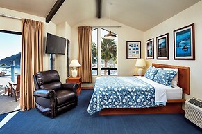 Seaport Village Inn Avalon
