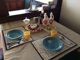 Hilo Bay Oceanfront B&B