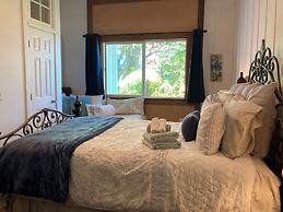 Hilo Bay Oceanfront B&B