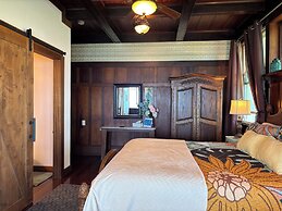 Hilo Bay Oceanfront B&B