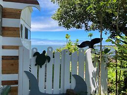 Hilo Bay Oceanfront B&B