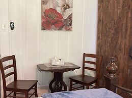 Hilo Bay Oceanfront B&B