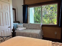 Hilo Bay Oceanfront B&B