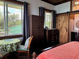 Hilo Bay Oceanfront B&B