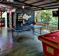 Casa Pura Vida Surf Hostel