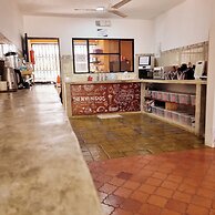 Casa Pura Vida Surf Hostel