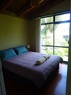 Piha Beachstay - Hostel