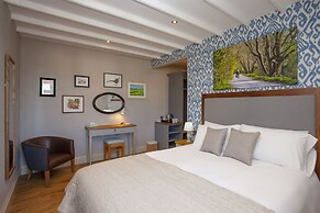 Woodborough Inn